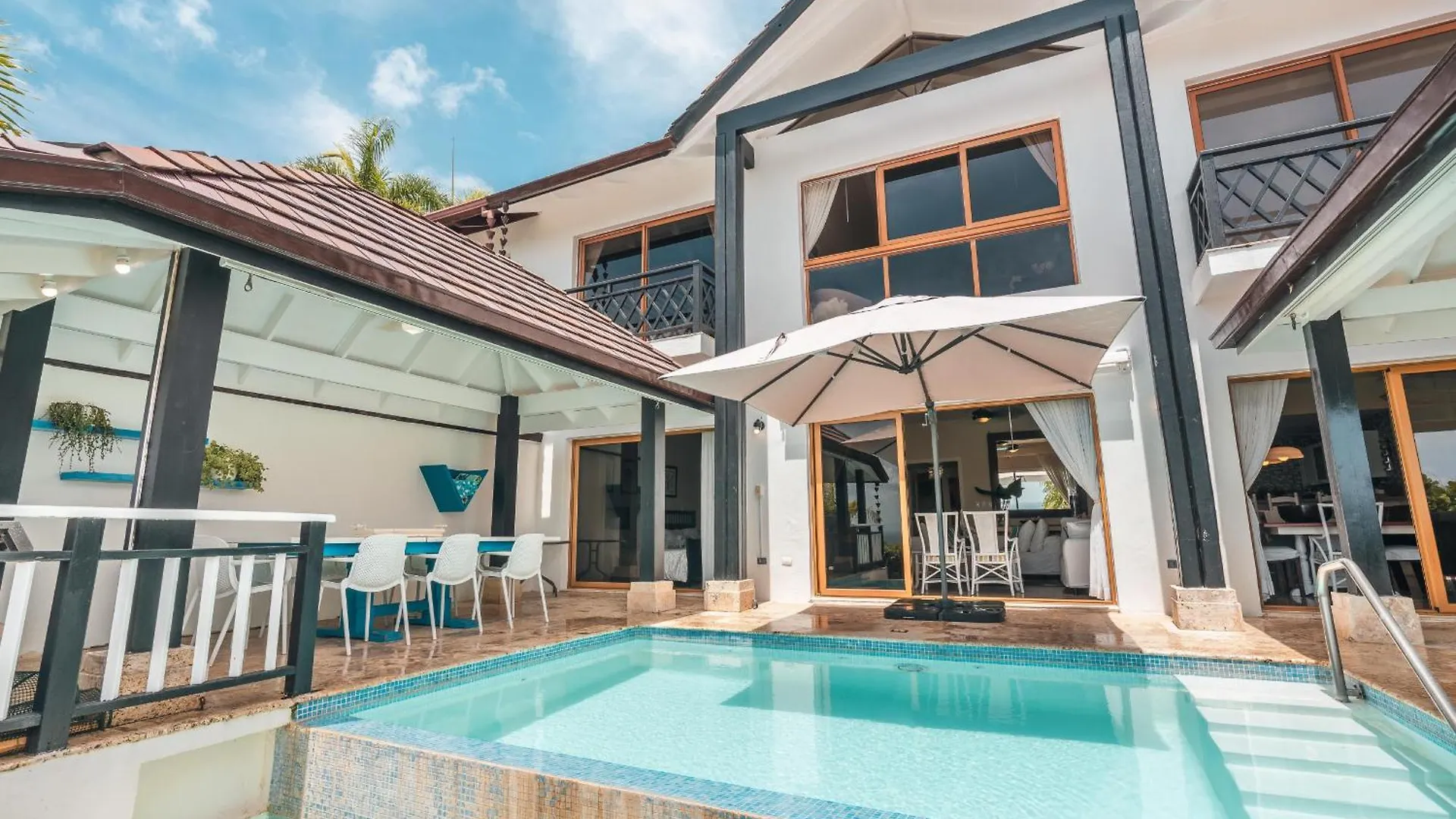 Magnificent Villa With Ocean View In Puerto Bahia Samana 0*,