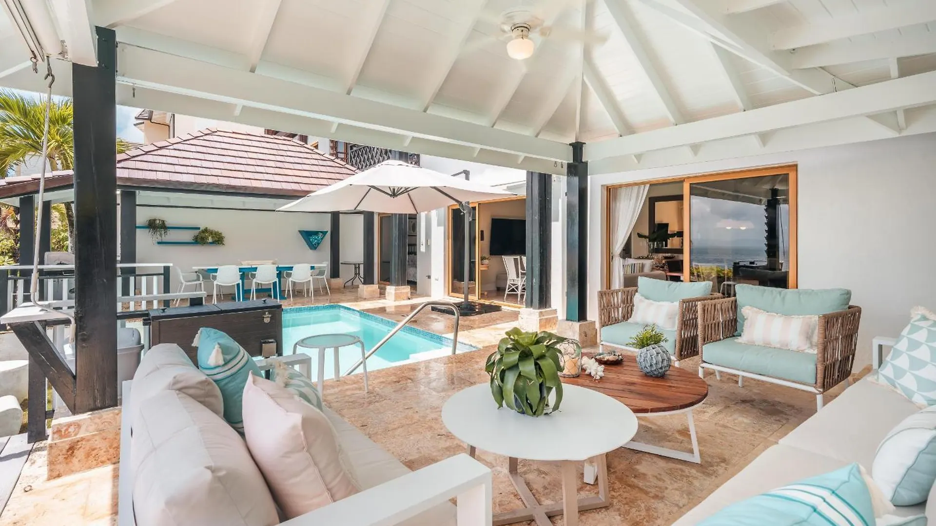 Magnificent Villa With Ocean View In Puerto Bahia Samana