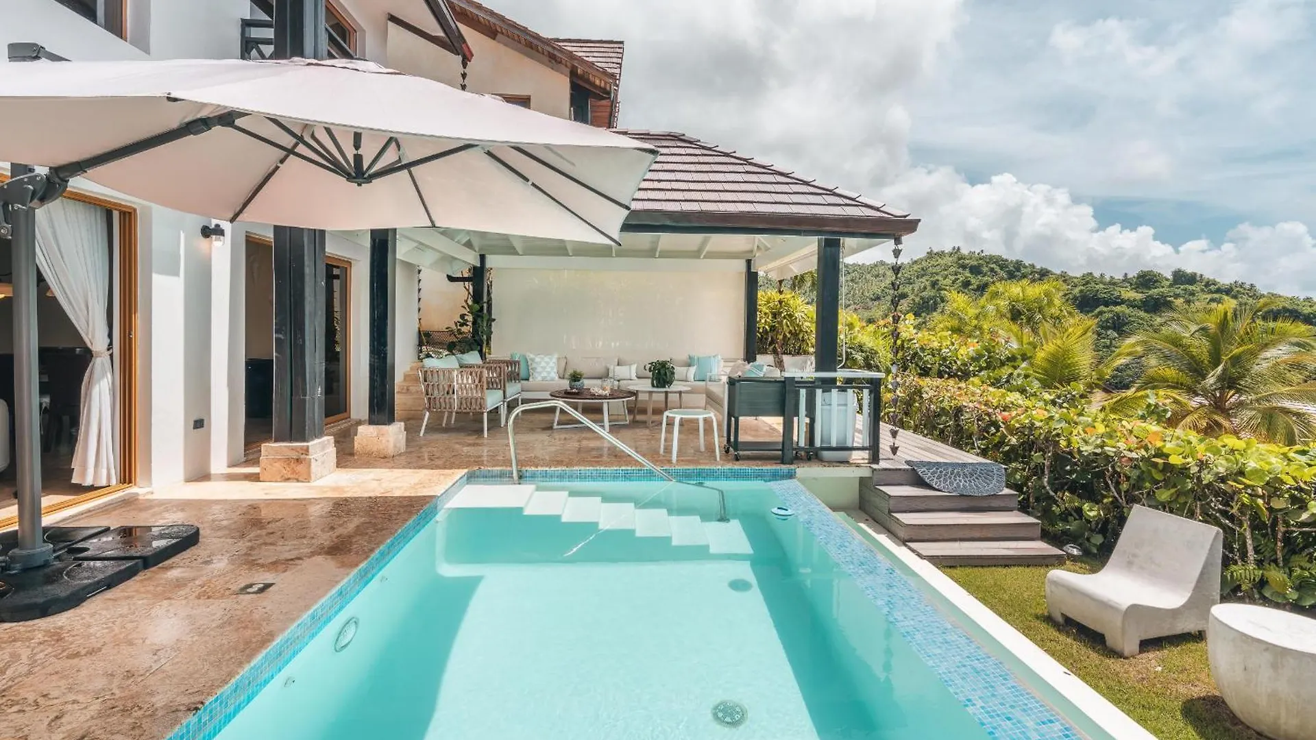 Magnificent Villa With Ocean View In Puerto Bahia Samana 0*,