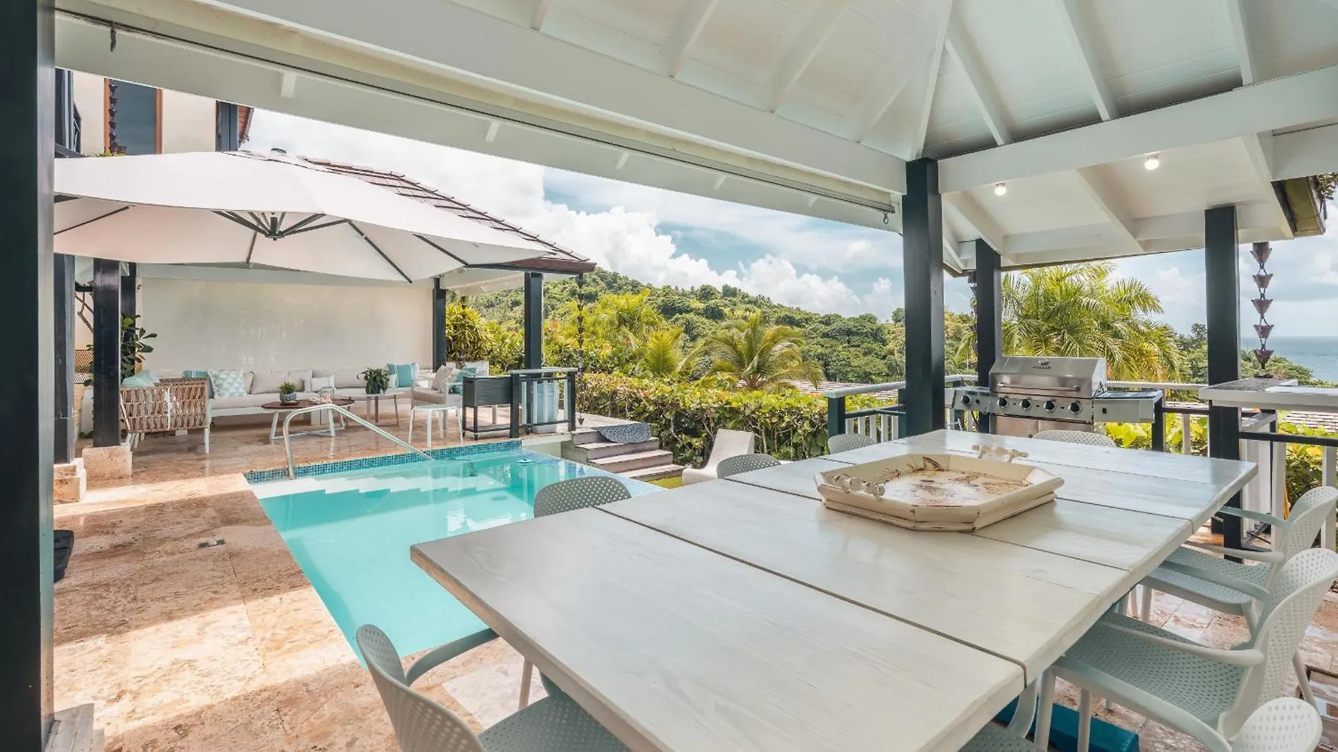 Magnificent Villa With Ocean View In Puerto Bahia Samana