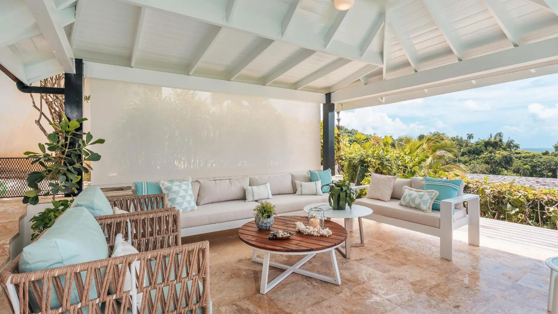 Magnificent Villa With Ocean View In Puerto Bahia Samana